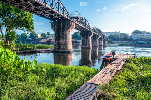 Floating Market & River Kwai Tour