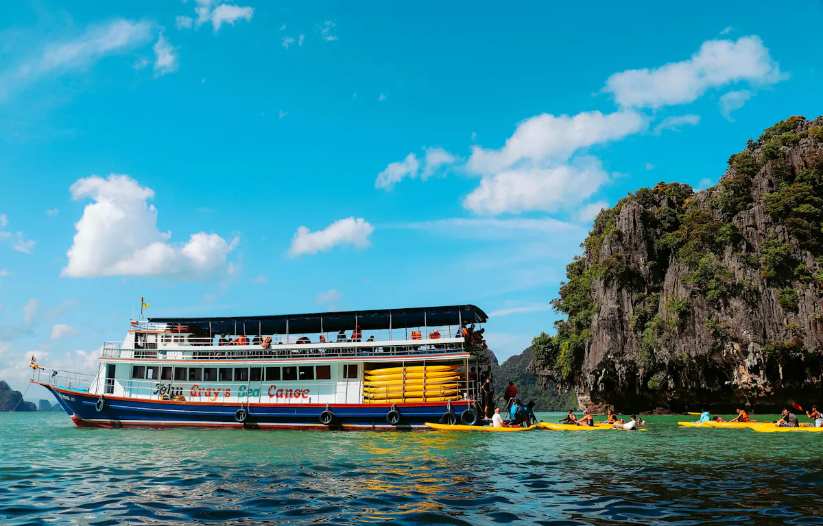 John Gray's Ko Hong Kayaking by Starlight