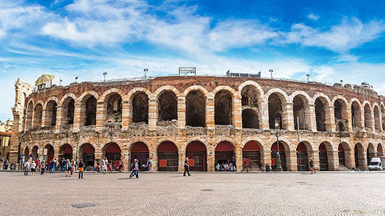 Verona audio guide with TravelMate app