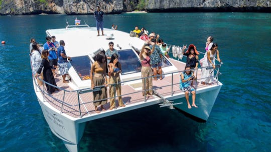 Phi Phi Don, Maya Bay & Maiton per Snelle Catamaran