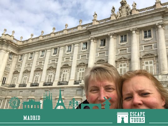 Escape Tour autoguidato, sfida interattiva della città a Madrid