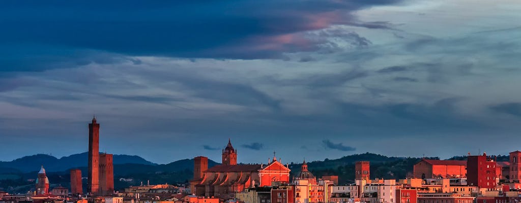 E-Bike-Tour durch die Bolognese-Hügel mit Verkostung von Speisen und Weinen