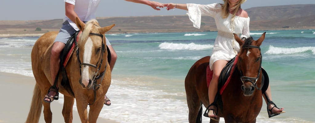 Balade à cheval sur la plage avec séance de photos à Sal