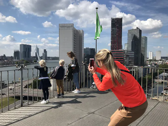 Privé rondleiding in de Markthal en bezoek aan het dak van Het Witte Huis