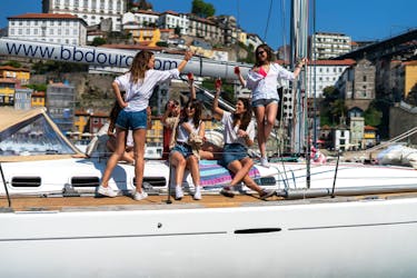 Rilassante crociera privata in barca di 2 ore a Porto