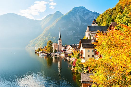 Viaggio privato da Vienna a Melk, Hallstatt e Salisburgo con trasporto