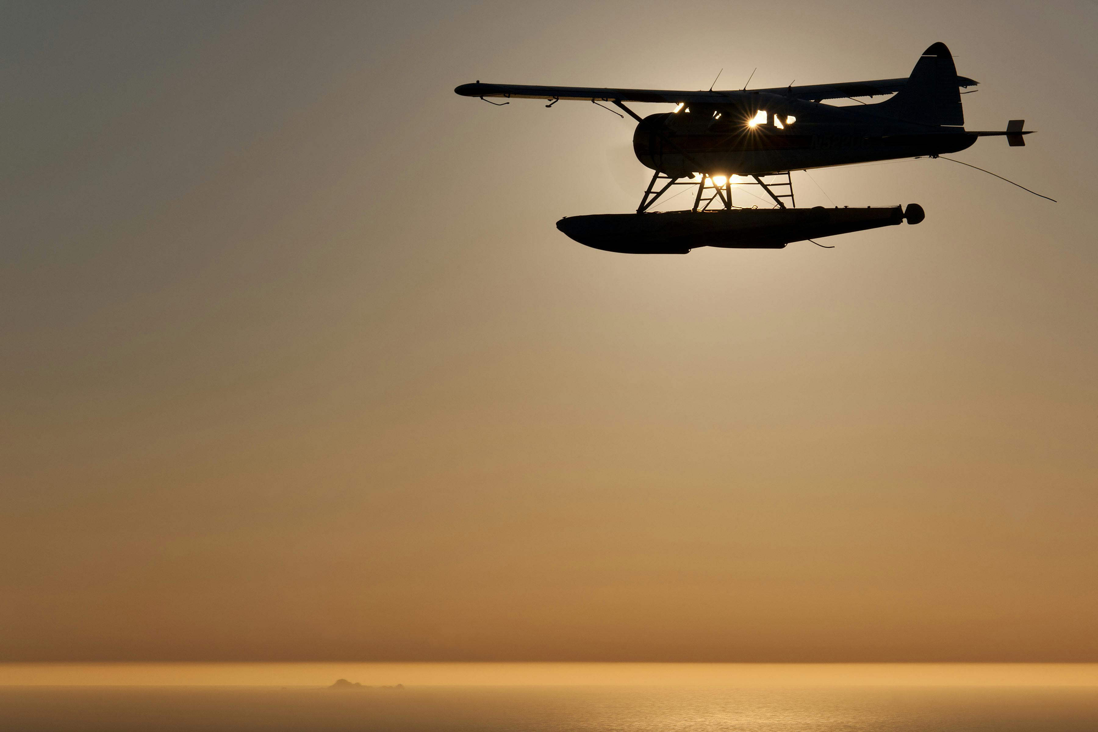 Sunset seaplane tour over San Francisco Musement