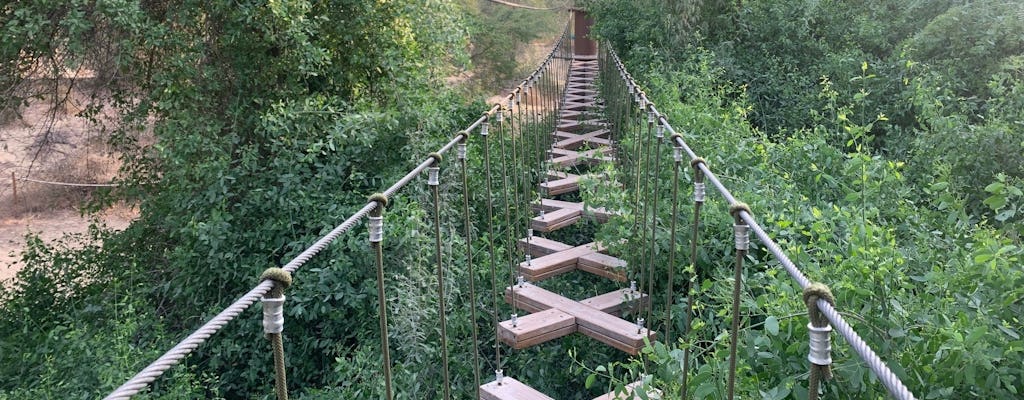 Passeggiata nella natura del Parco Aventura