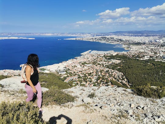 Panoramic hike on the Marseille Calanques