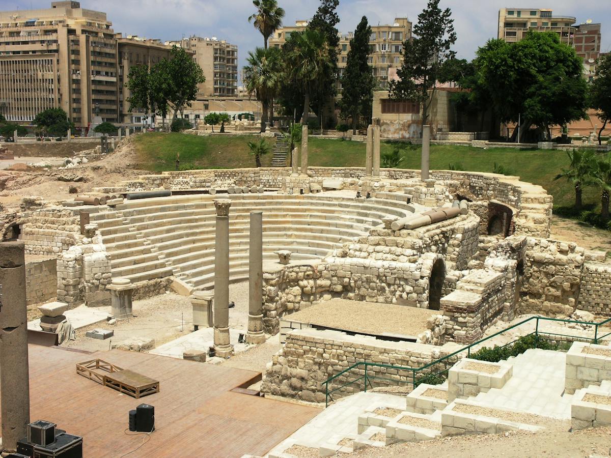 Tour dell'anfiteatro romano, del Pilastro di Bombay e delle Catacombe con partenza da Alessandria