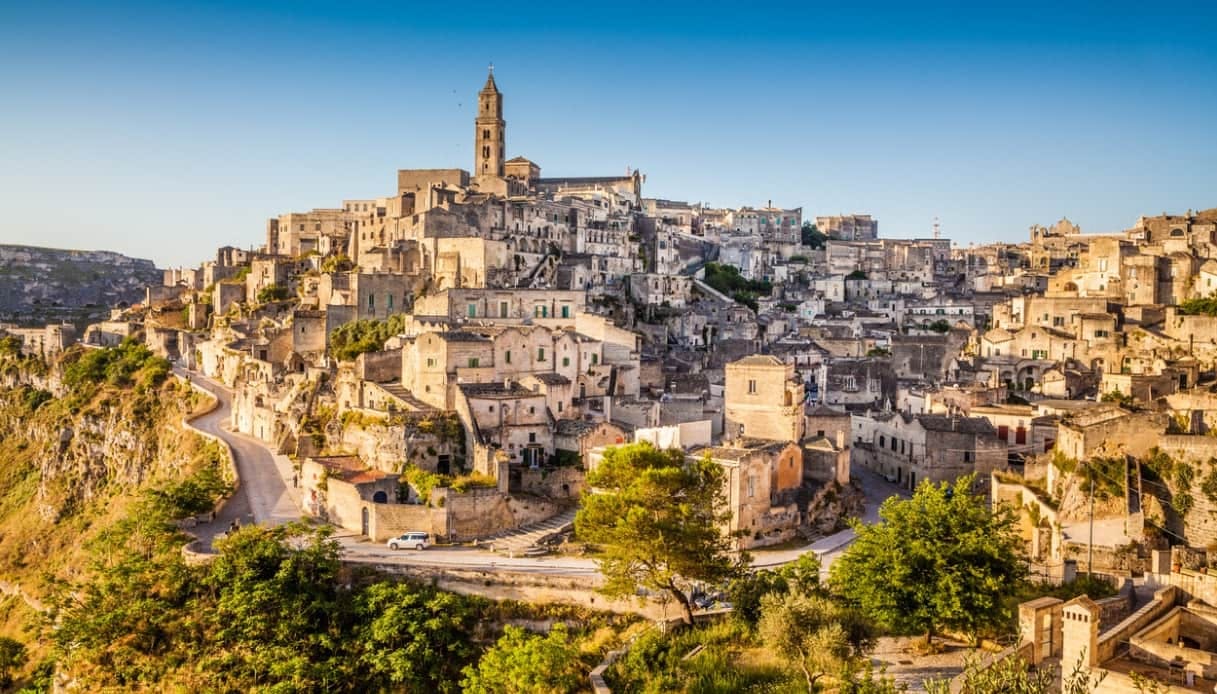 Guided tour of the Barisano and Caveoso Sassi Matera Musement