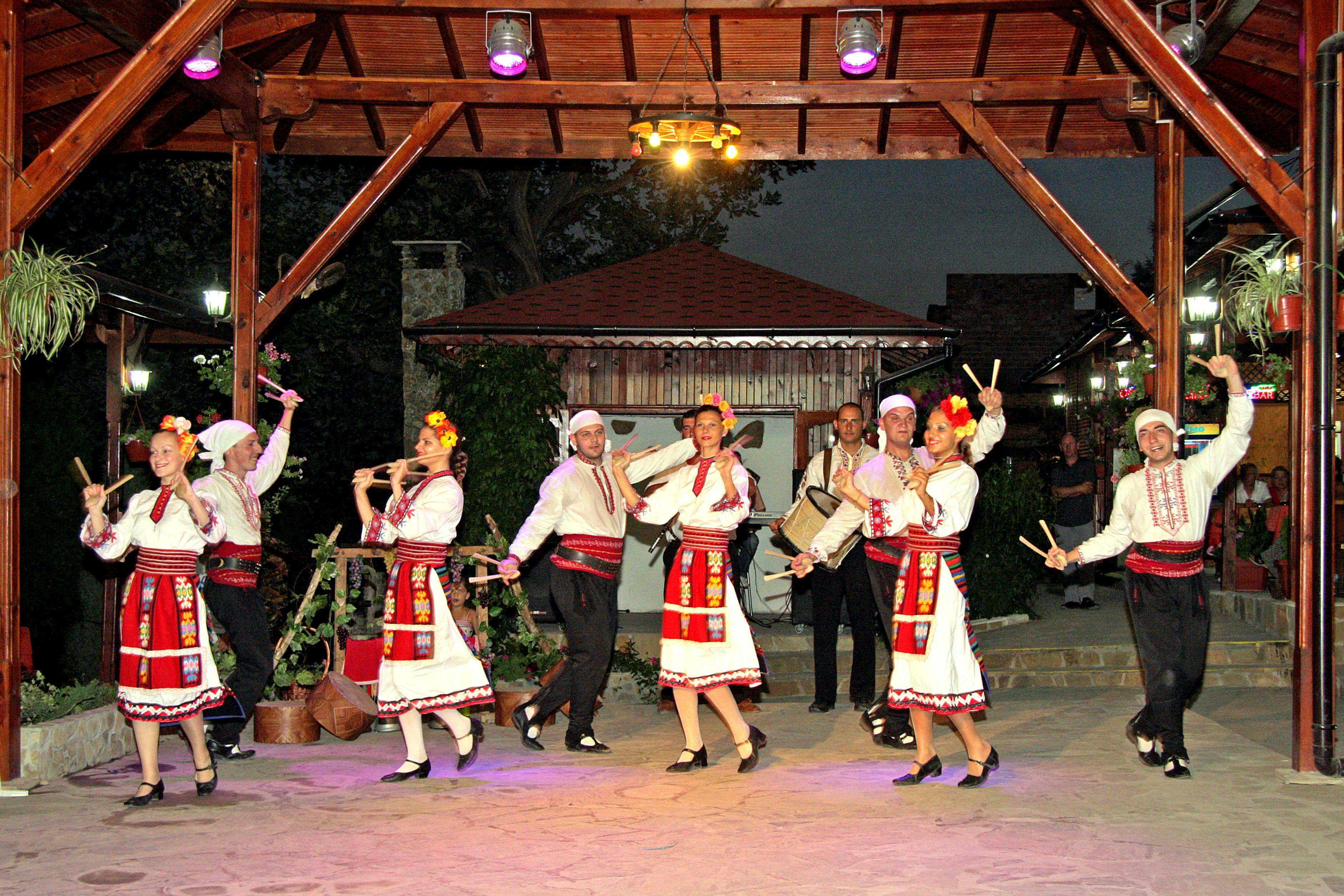 Nessebar Tour and Folk Evening
