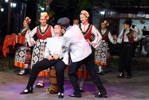 Nessebar Tour and Folk Evening