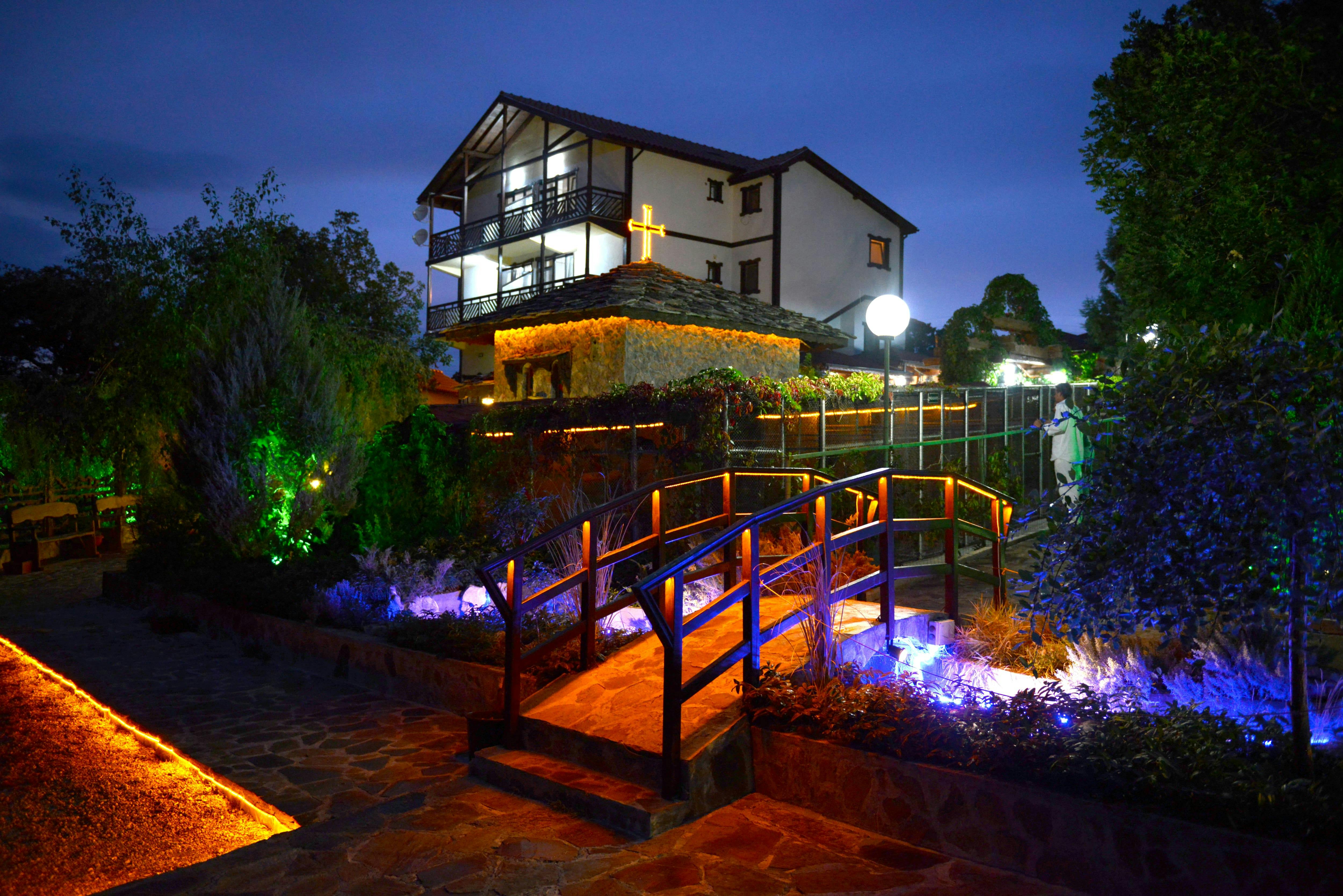 Nessebar Tour and Folk Evening