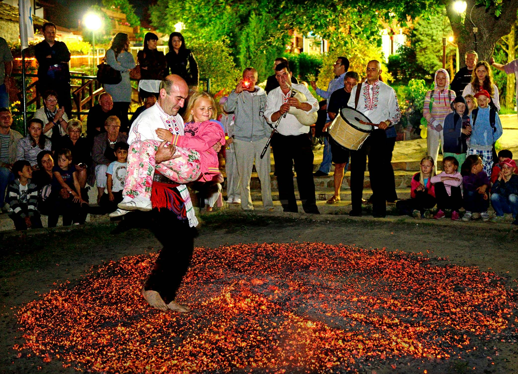 Nessebar Tour and Folk Evening