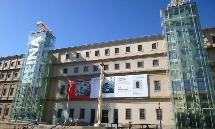 Skip-the-line tickets to the Reina Sofía Museum and Madrid city audio guide