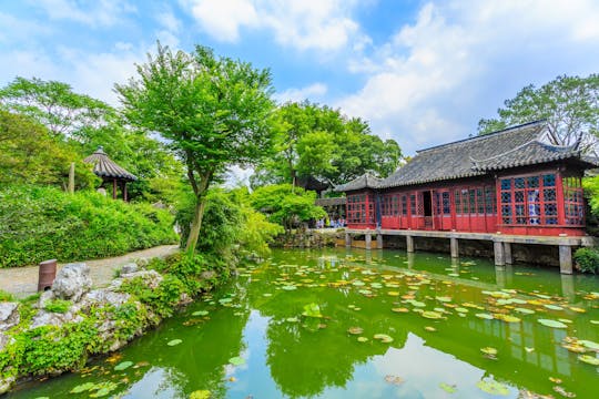 Tour privato dei giardini di Suzhou con trasferimento in hotel o stazione ferroviaria