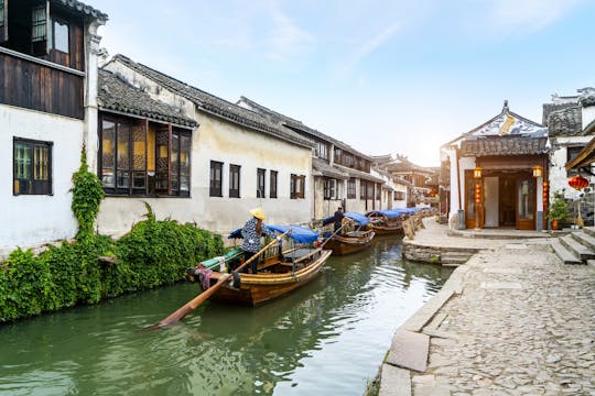 Privatausflug nach Suzhou Garden and Water Town mit Hotel- oder Bahnhofstransfer