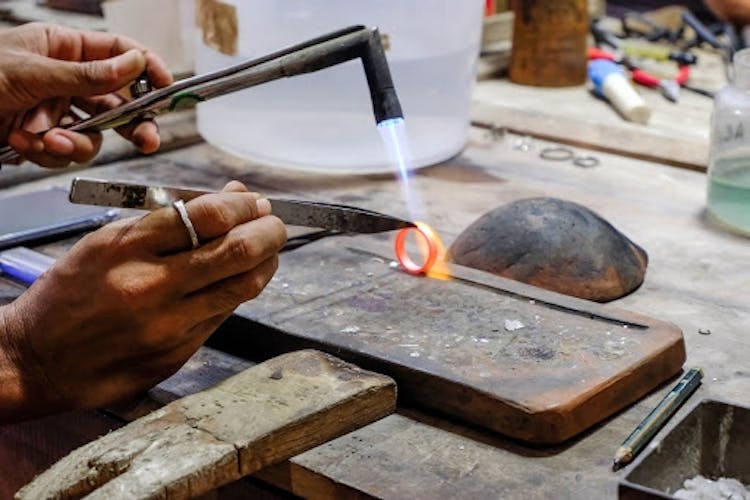 Beginner Class Becomes Silversmith With Bali Silver Material