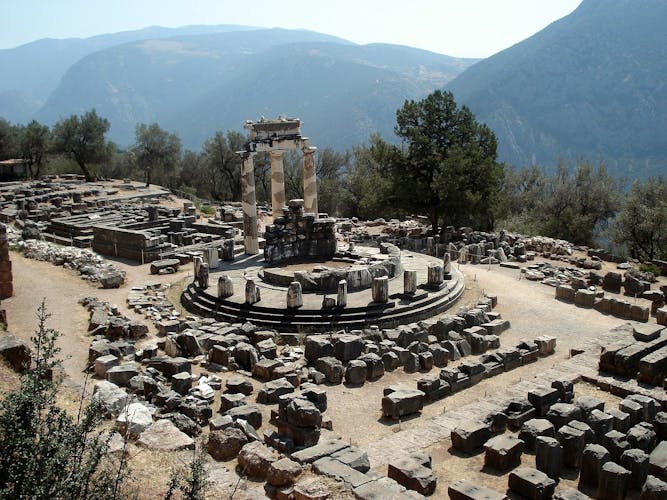 Small-group day trip to Delphi from Athens