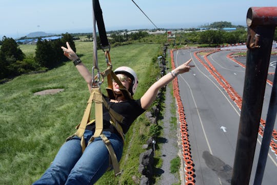 Experiências de tobogã, kart, tirolesa e paintball em Leports Land