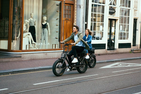 Alquiler de bicicleta eléctrica con neumáticos gruesos de 1 día en Ámsterdam