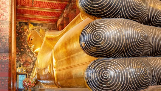 Excursão de áudio autoguiada de Buda reclinado em Bangkok Wat Pho