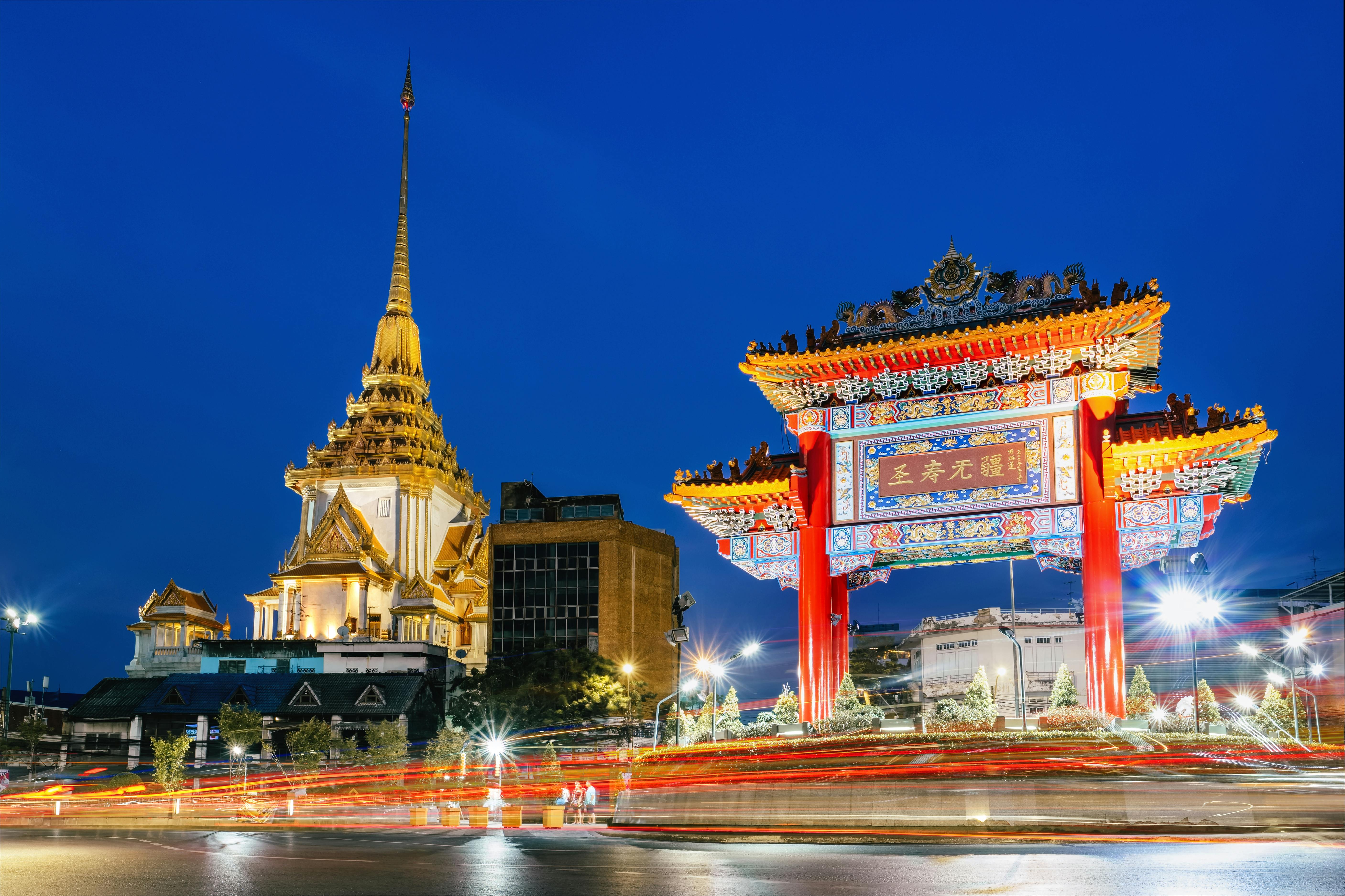 Visita autoguiada a pie por Chinatown y el Templo del Buda Dorado