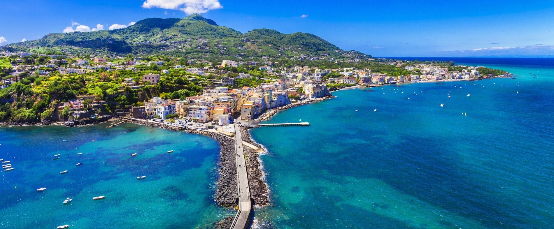 Paseo en barco por Ischia y Procida desde Nápoles