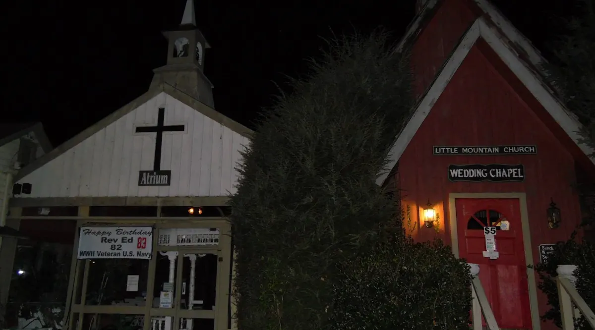 peek-654XJcmETXO7qfd61QsK