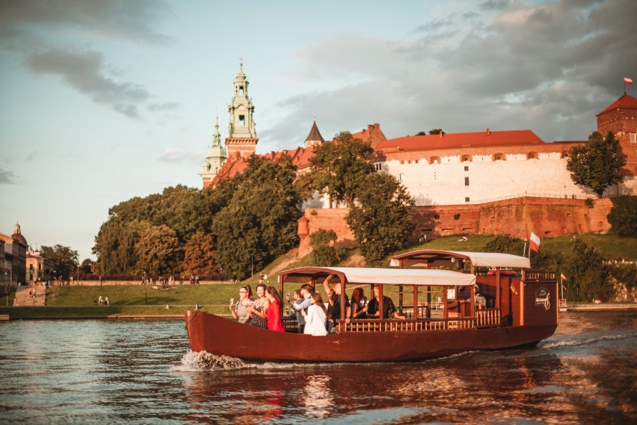 Croisière d'une heure en gondole traditionnelle à Cracovie sur la Vistule