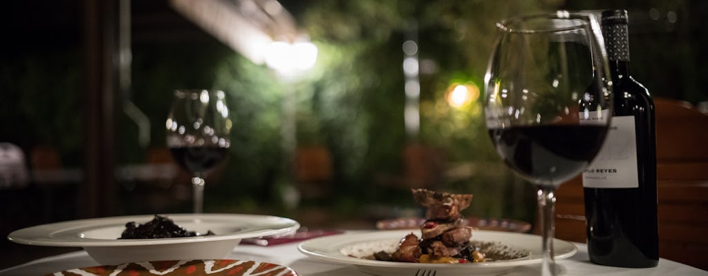 Spectacle de flamenco avec dîner au Tablao Flamenco Jardines de Zoraya