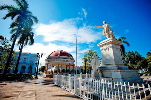 Topes de Collantes Overnight Tour