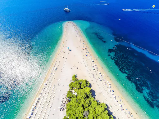 Zlatni Rat Beach Day