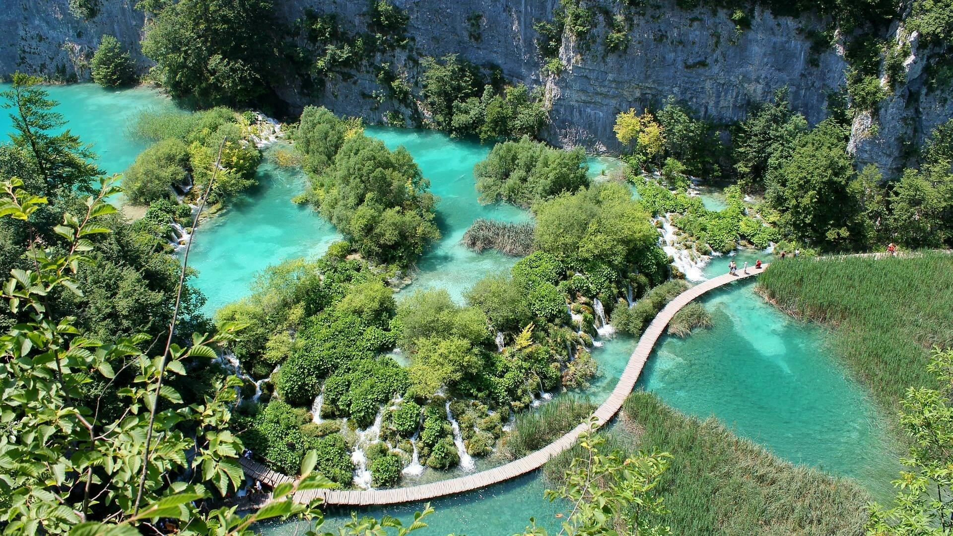 Natural Wonders of Plitvice Lakes