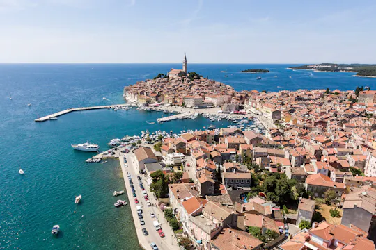 Istrische Küste Bootsfahrt mit Barbecue ab Poreč