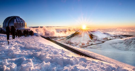 Zonsondergang bij Mauna Kea top kleine groepsreis