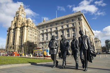 Tour de 90 minutos pelos Beatles em Liverpool em táxi particular