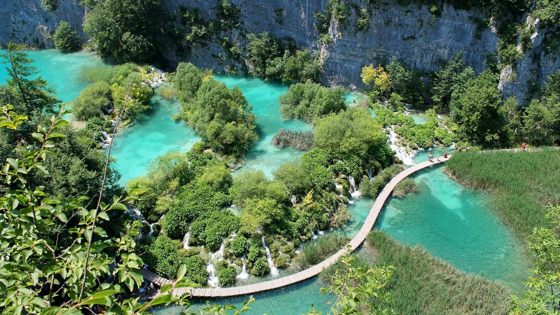 Natural Wonders of Plitvice Lakes