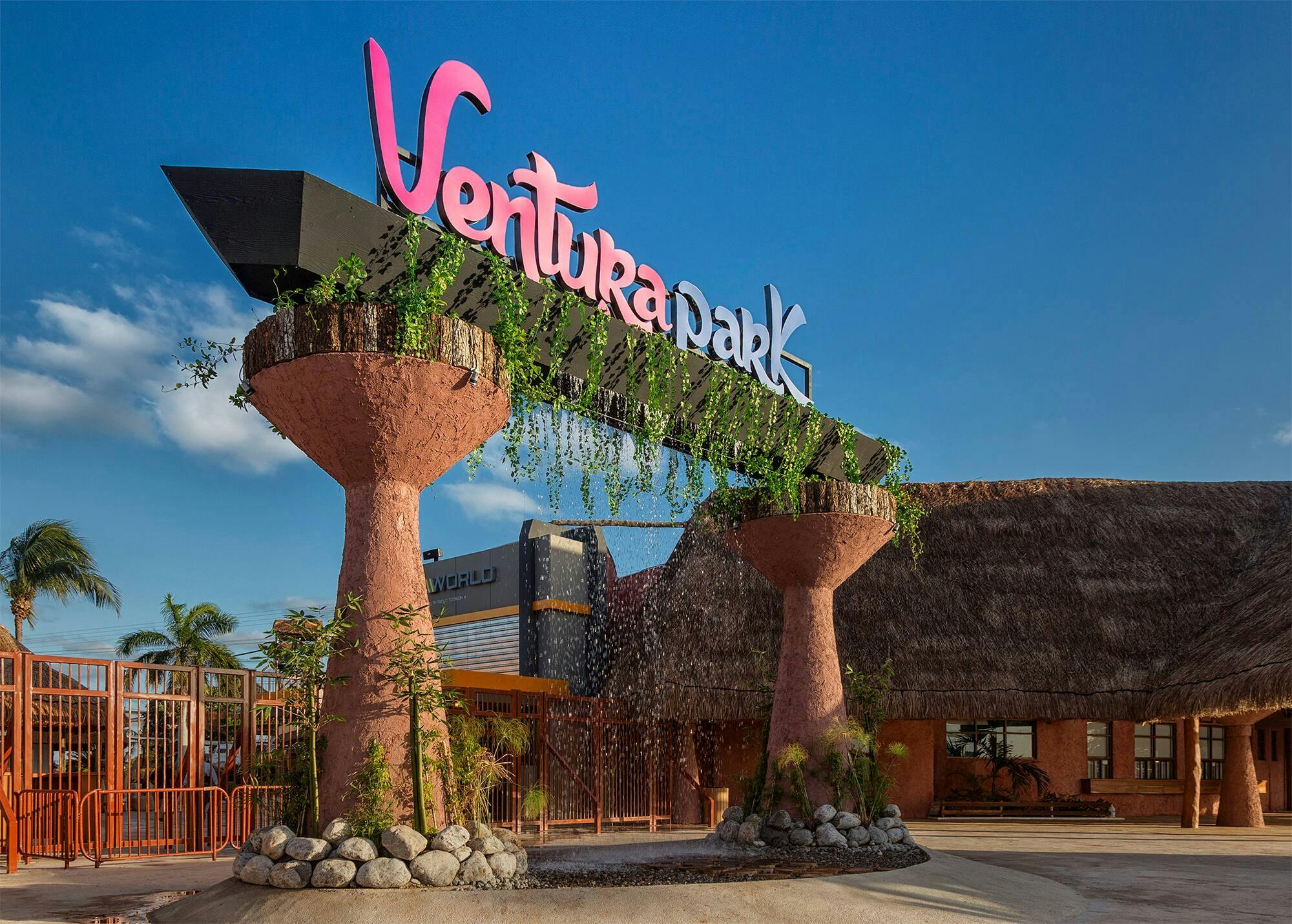 Ventura Park sisältäen kuljetuksen Cancunista