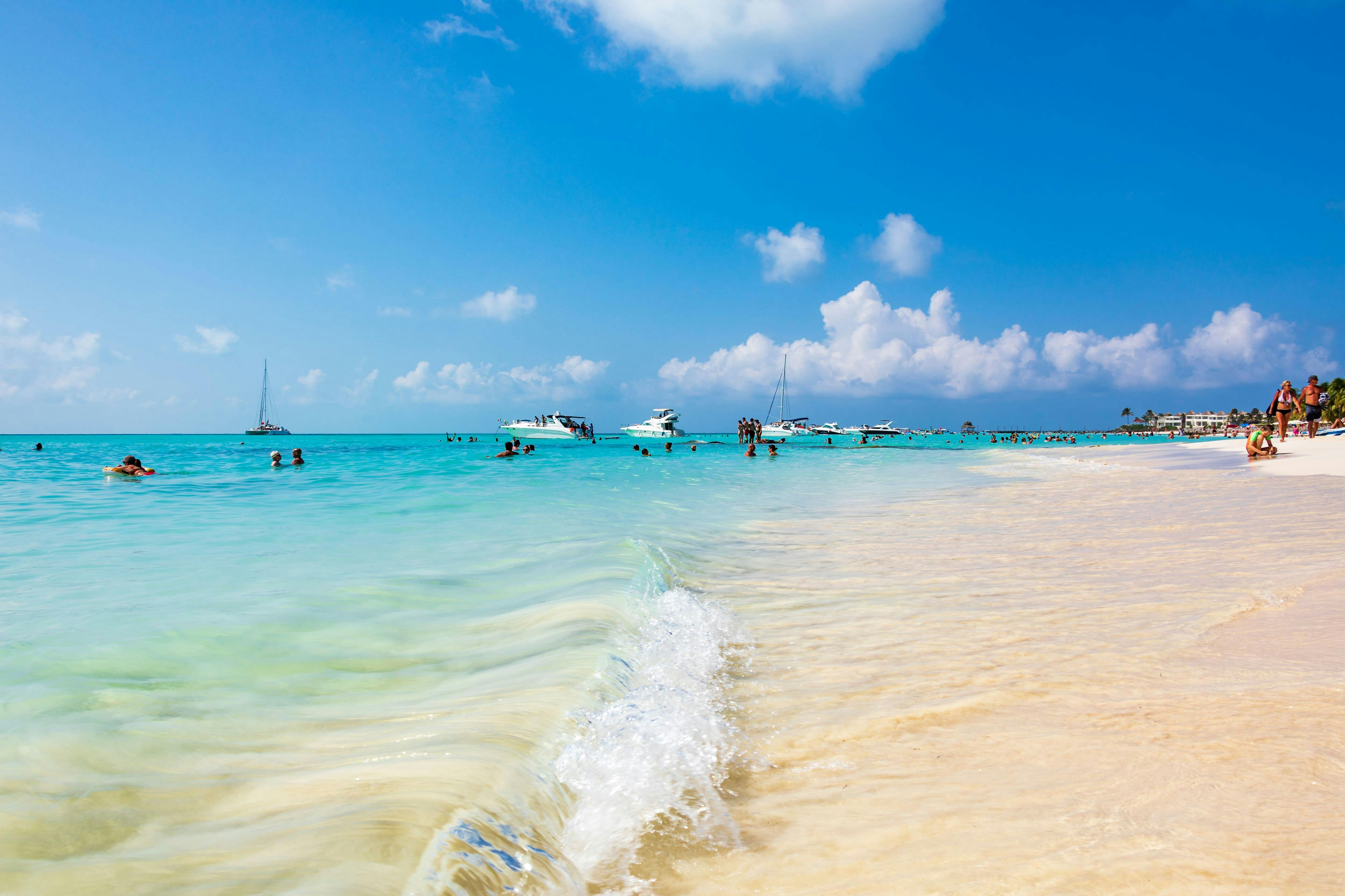 Isla Mujeres Sailing for Adults