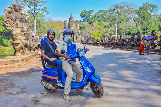 Angkor Temple by Vespa adventure