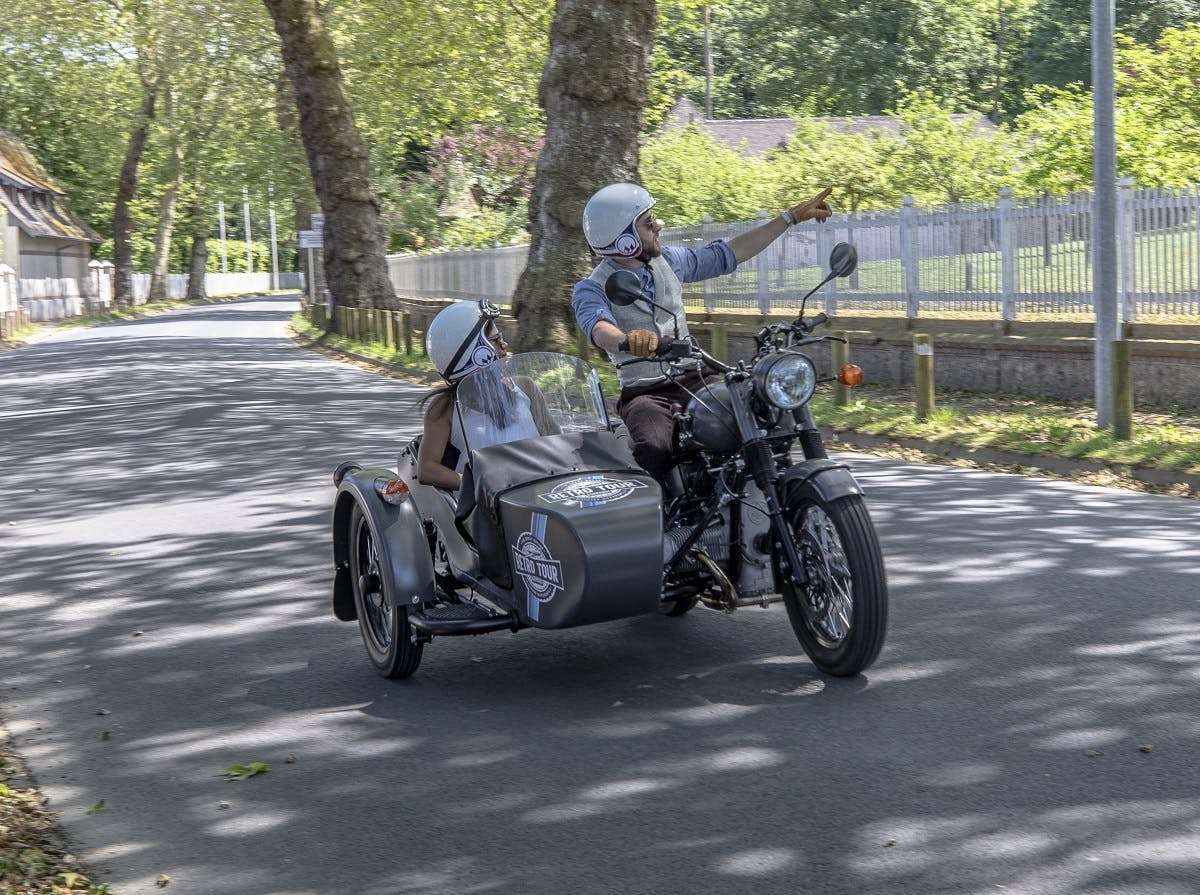 Vintage sidecar tour in Deauville