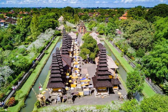 Excursion privée d'une journée aux temples Ulun Danu, Taman Ayun et Tanah Lot