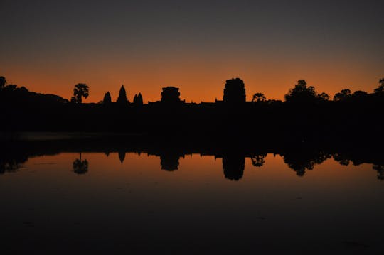 Scopri l'alba di Angkor in Vespa