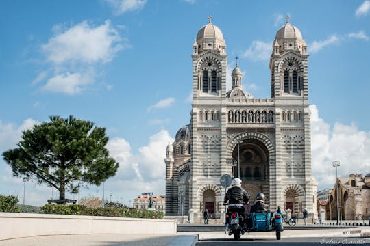 Tour met zijspan door Marseille