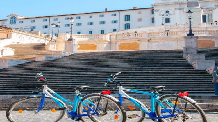 Central Rome bike tour
