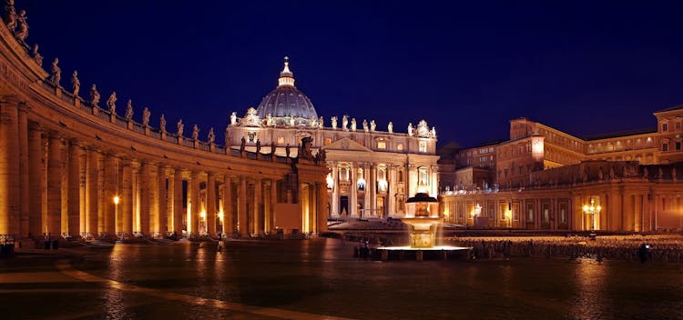 Vatican Museums and Sistine Chapel night tour