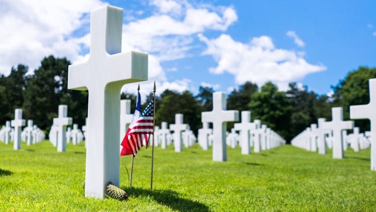 Normandy D-Day tour from Paris with Omaha Beach, American cemetery and cider tasting