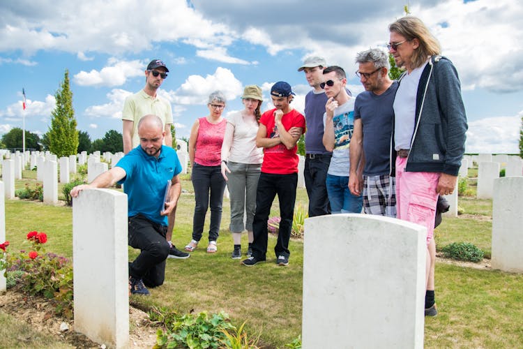 Day trip to Somme Battlefields, Australian memorial and Amiens cathedral from Paris